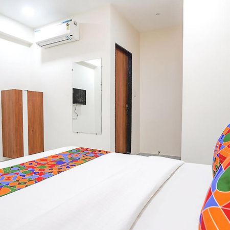 Fabhotel Vishala In Ahmedabad Buitenkant foto