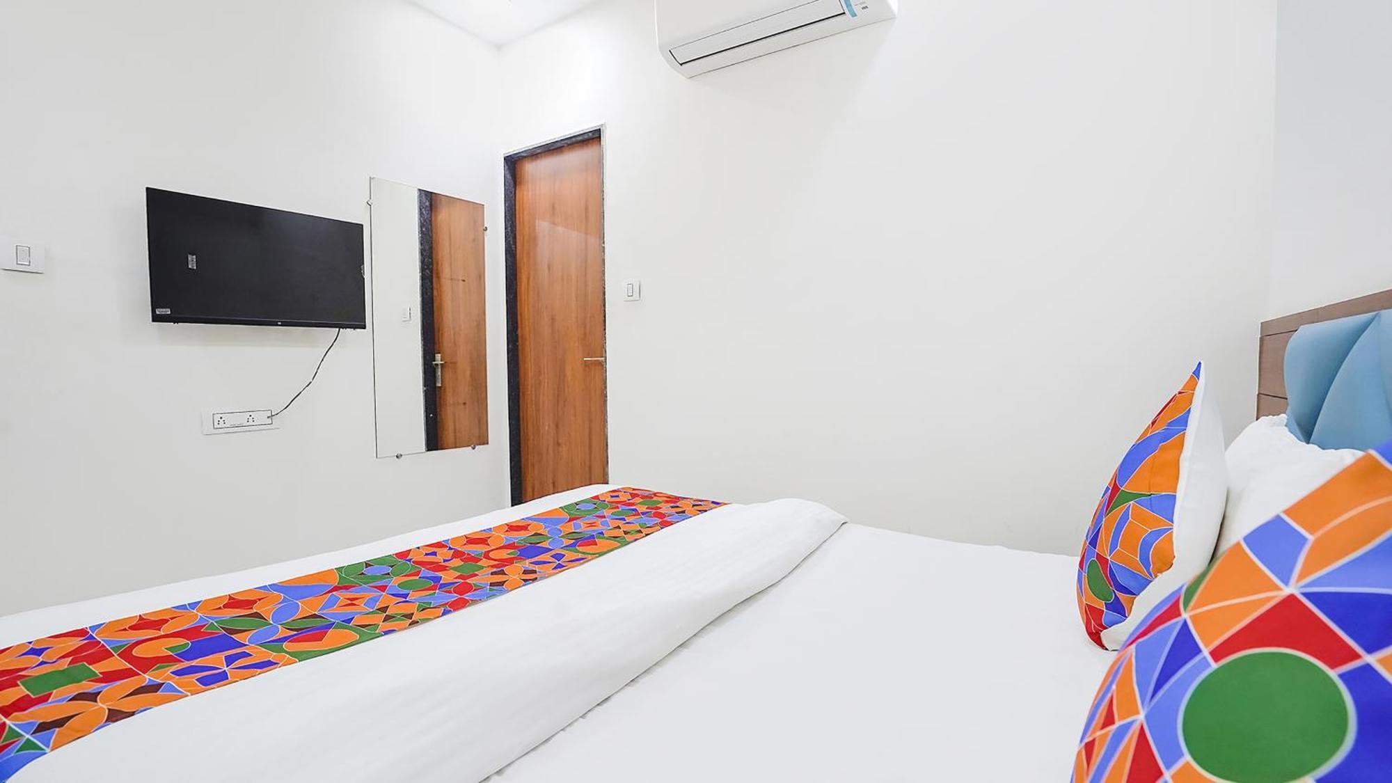 Fabhotel Vishala In Ahmedabad Buitenkant foto