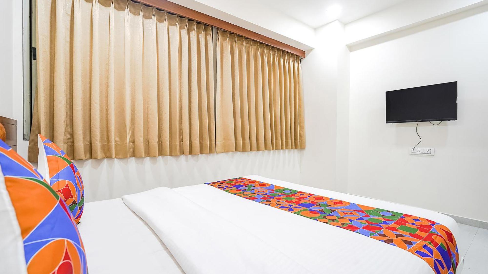 Fabhotel Vishala In Ahmedabad Buitenkant foto