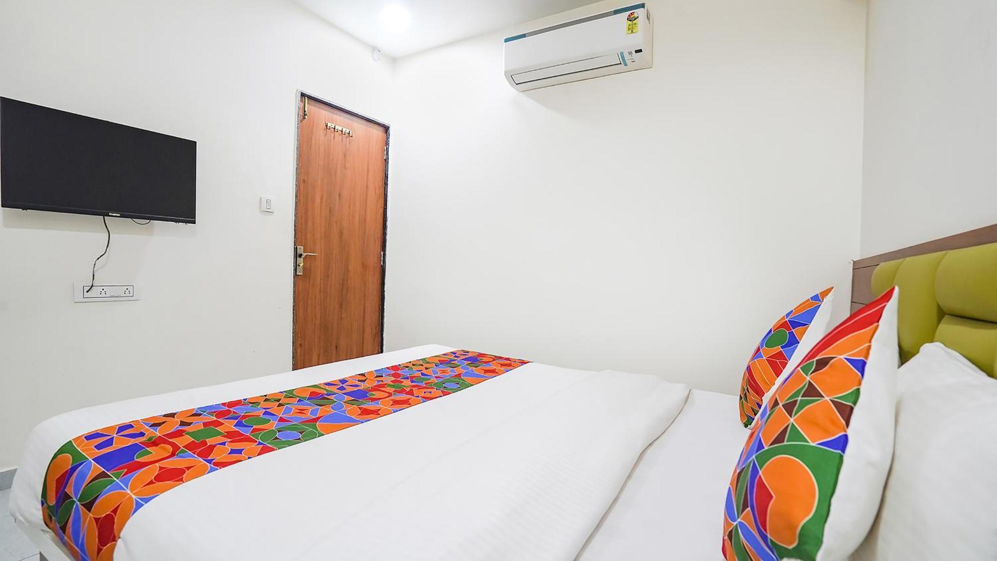 Fabhotel Vishala In Ahmedabad Buitenkant foto