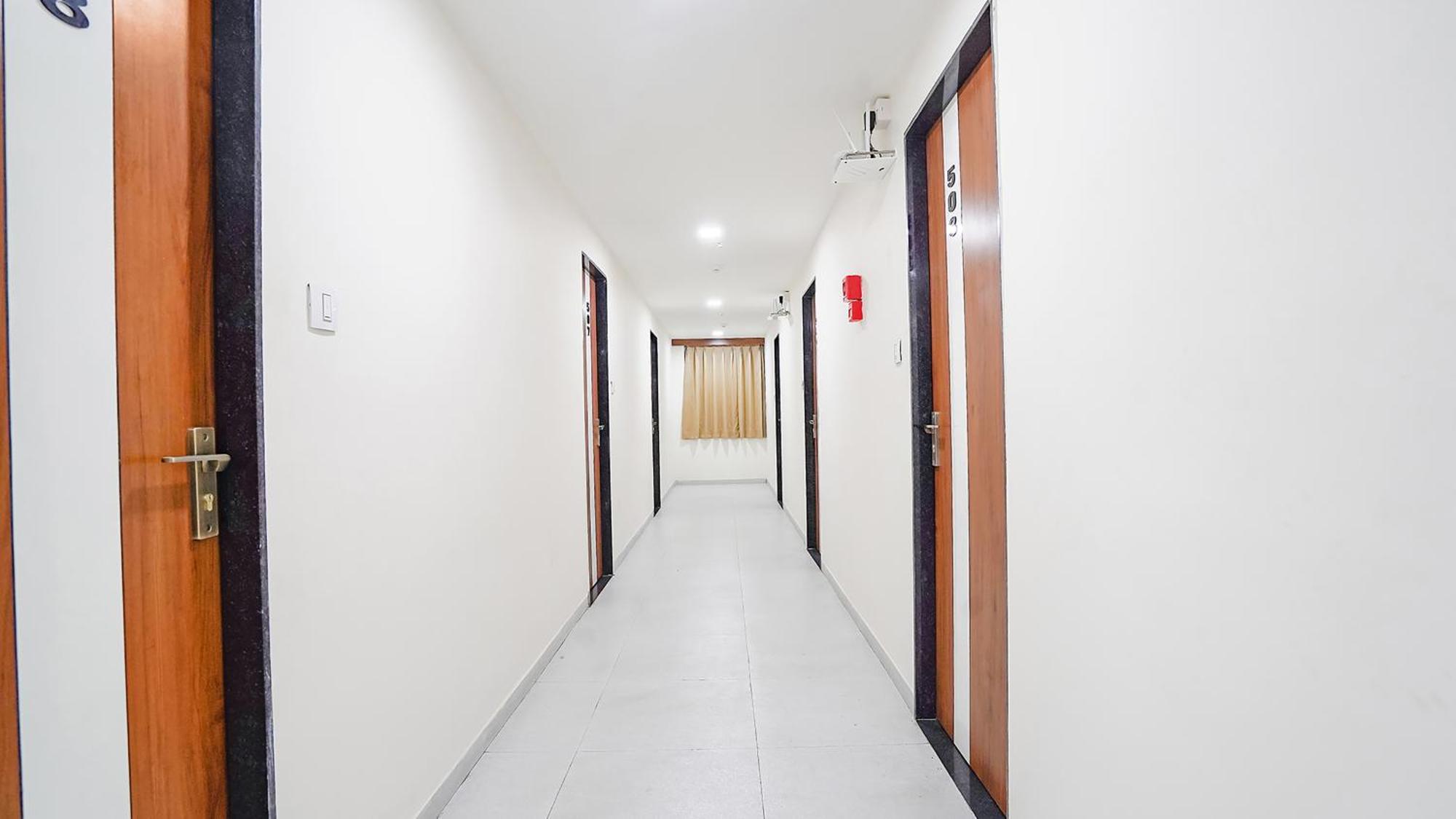 Fabhotel Vishala In Ahmedabad Buitenkant foto